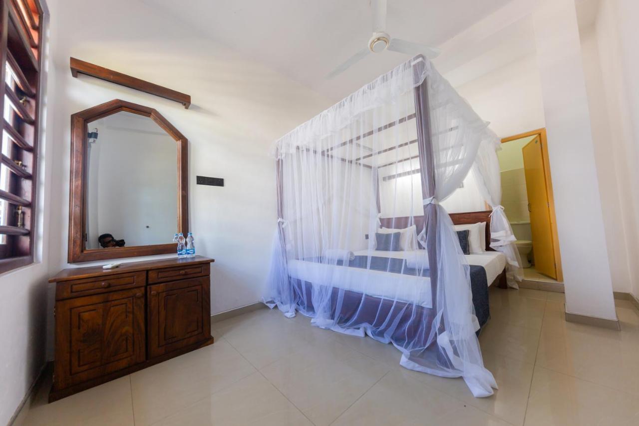 Hotel Happy Bay Weligama Zewnętrze zdjęcie