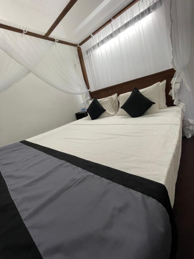 Hotel Happy Bay Weligama Zewnętrze zdjęcie