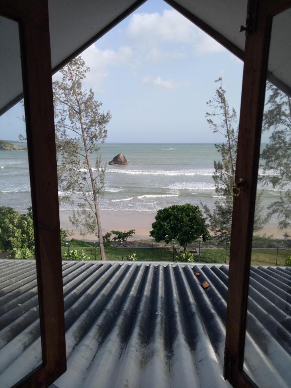 Hotel Happy Bay Weligama Zewnętrze zdjęcie