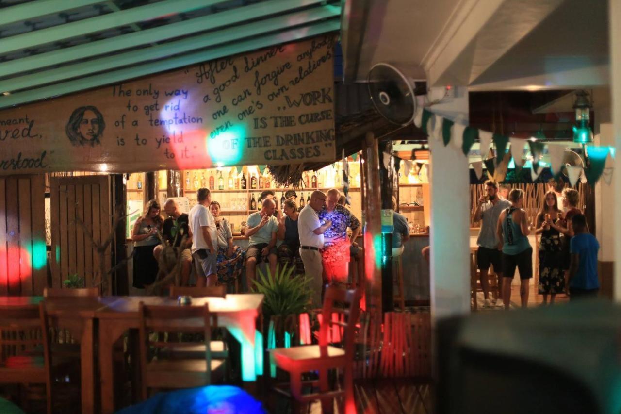 Hotel Happy Bay Weligama Zewnętrze zdjęcie